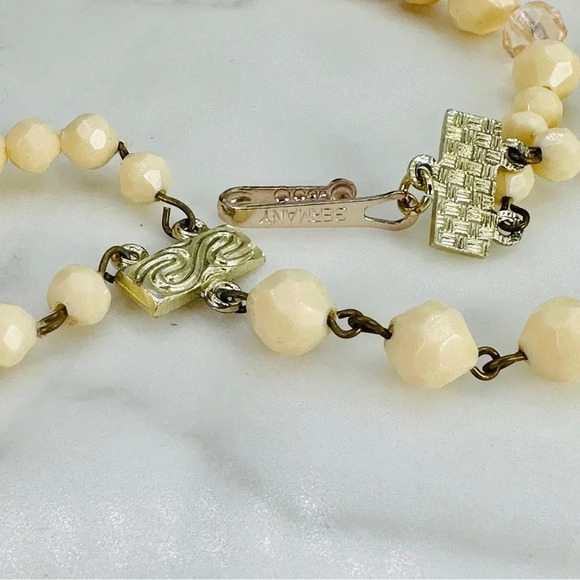Vintage Beaded Necklace Signed Germany Double Strand Faceted Peach Cream… - Picture 6 of 9